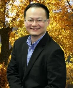 Dr. Steven Lee, DDS, of Crossroads Dental Group in Hebron, Ohio
